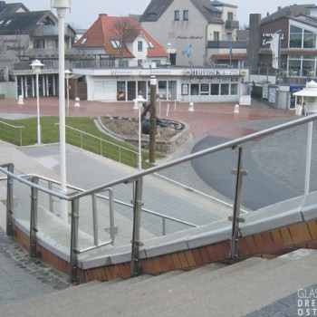 Brüstungsverglasungen - Klemmhalterung